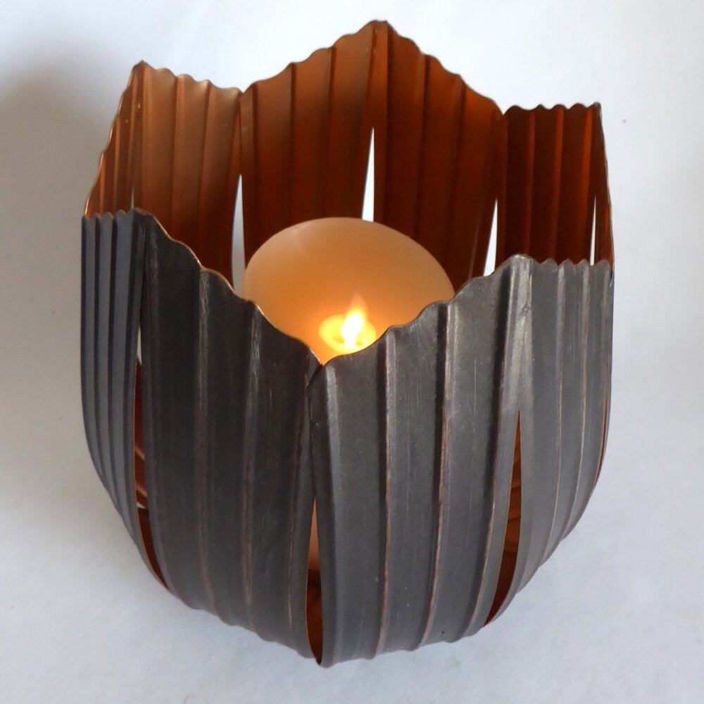 NEW 7.5” METAL LOTUS FLOWER TABLE TOP CANDLE HOLDER CONTEMPORARY SCULPTURE